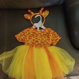 Giraffe costume/dress worn 1x